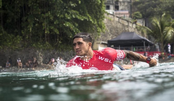 Zeke Lau has been on the cusp of 'CT qualification for the last three years now. This year may be the year for the 23-year-old Hawaiian. Photo: WSL/Poullenot/Aquashot
