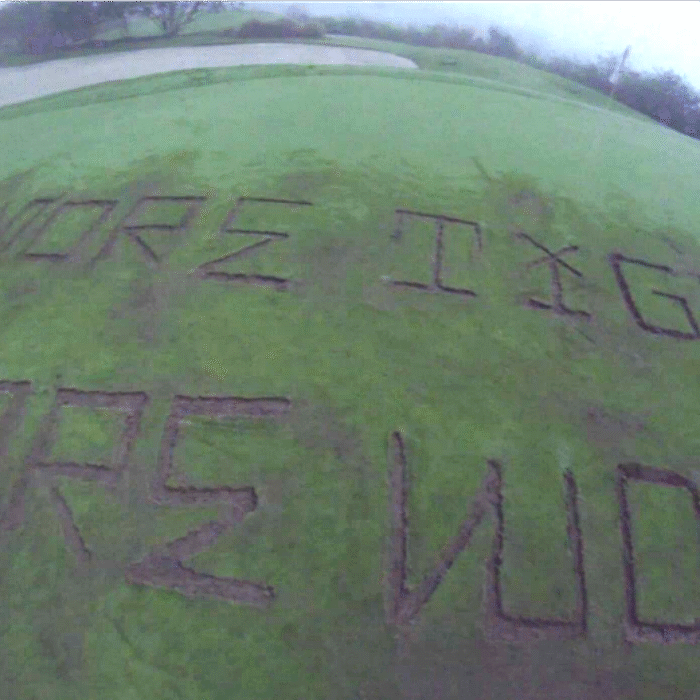Environmental activists placed a message for Donald Trump right where he would see it: On the fifth hole of his Palos Verdes golf course. Photo: Washington Post