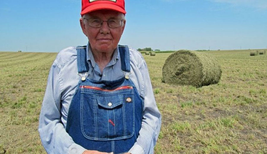 Many farmers hate the Clean Water Rule because it makes their job difficult. Photo: Fox/AP