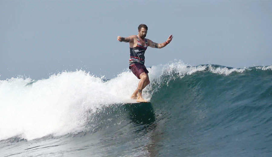 CJ Nelson, demonstrating exactly how to Mexi-log.