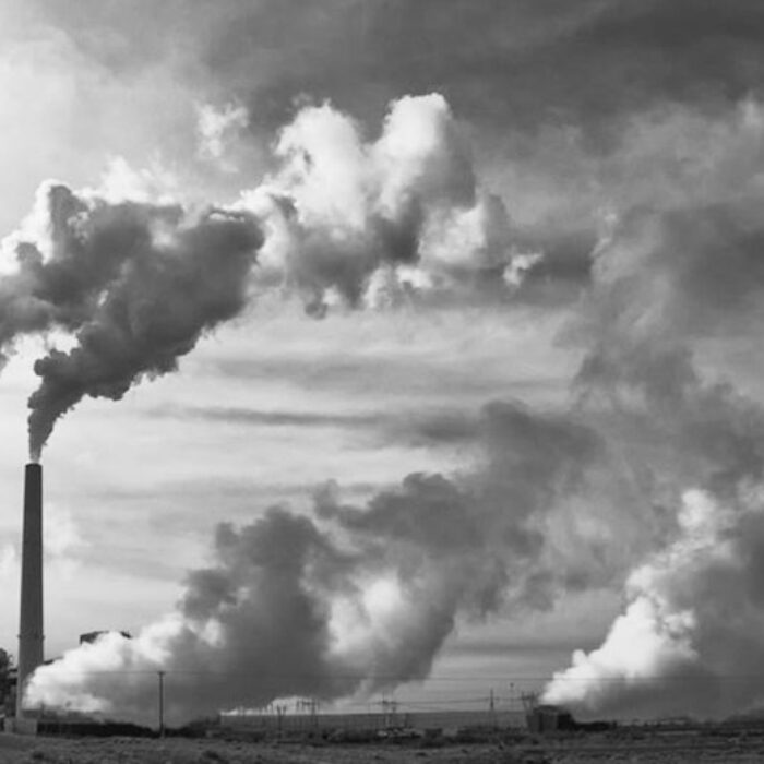 Cholla power plant near Joseph City, Arizona, photographed on Jan. 16, 2010. Photo: PDTillman/Wikipedia, CC BY