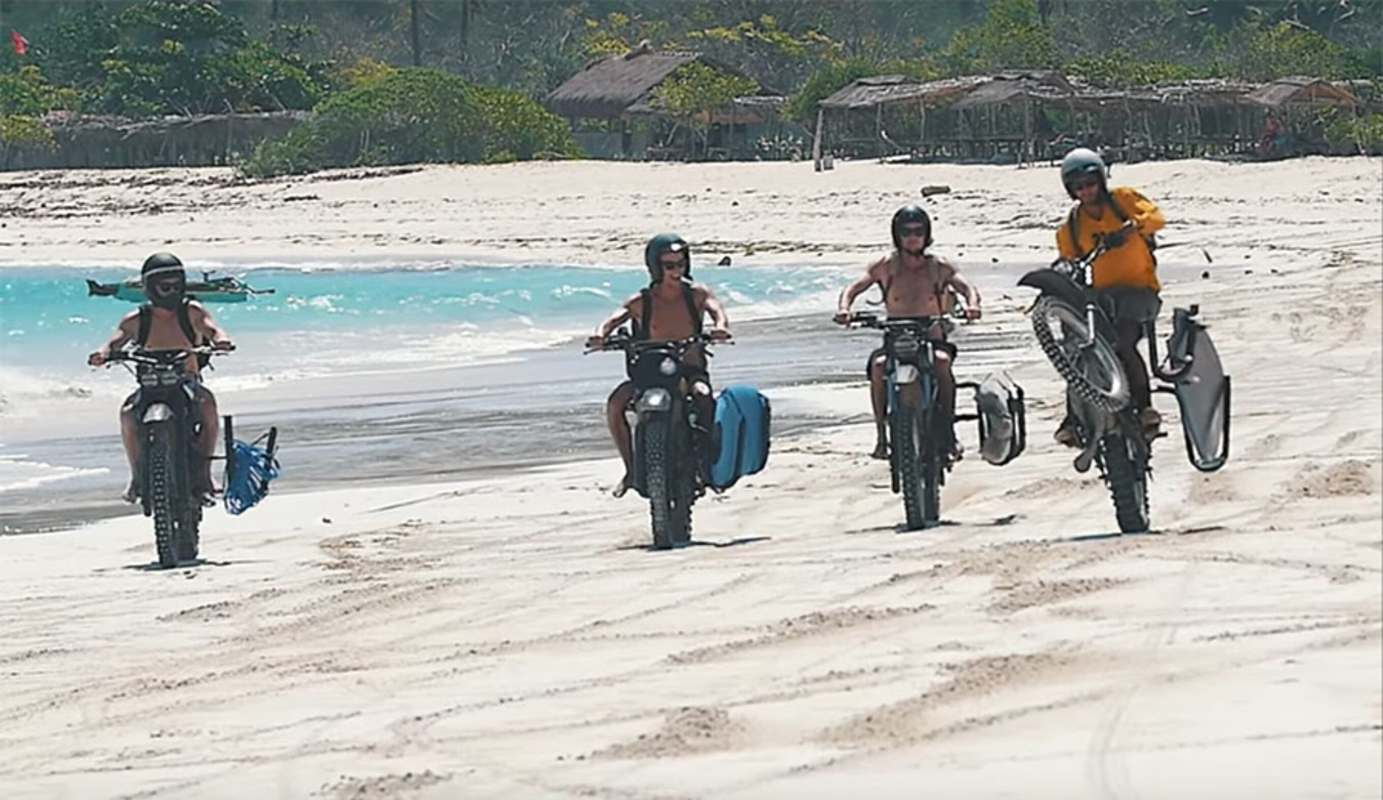 You know what's fun? The open road, a few good friends, and no plans other than to completely and totally wing it.