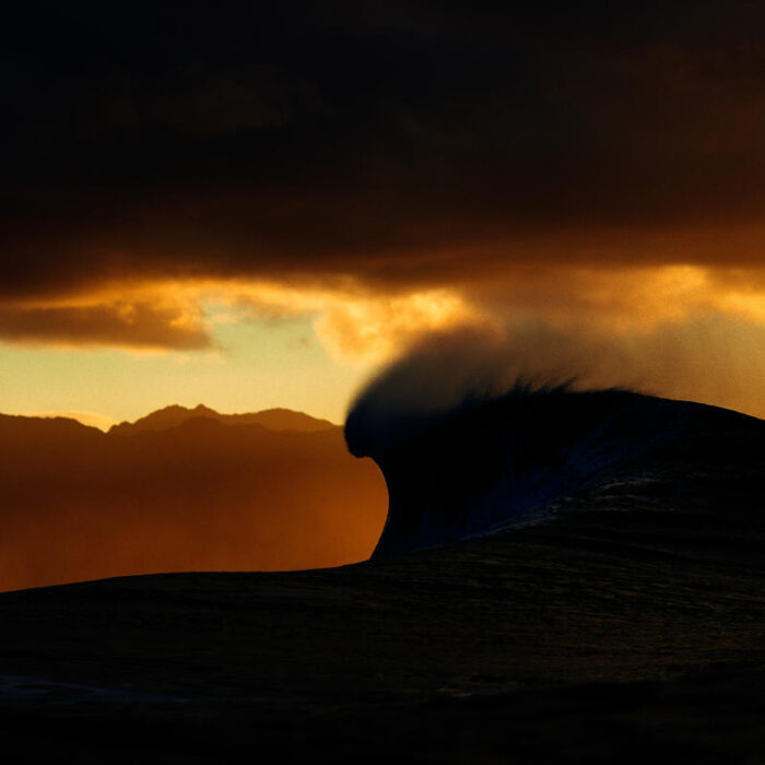 An apocalyptic looking Pipeline. Photo: WSL/Ed Sloane