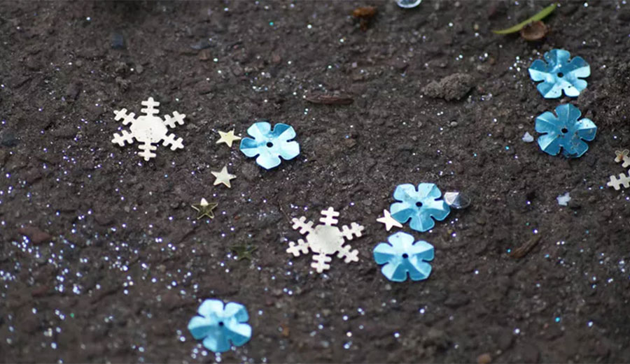 The party is over, but the glitter remains. Image: Janine Aramillo / flickr, CC BY-SA