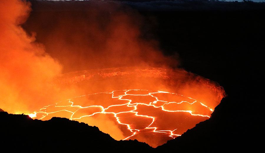 An evening view of Kīlauea Volcano’s summit lava lake in the “Overlook crater” within Halemaʻumaʻu. USGS photo by M. Patrick, Sept. 28, 2016.