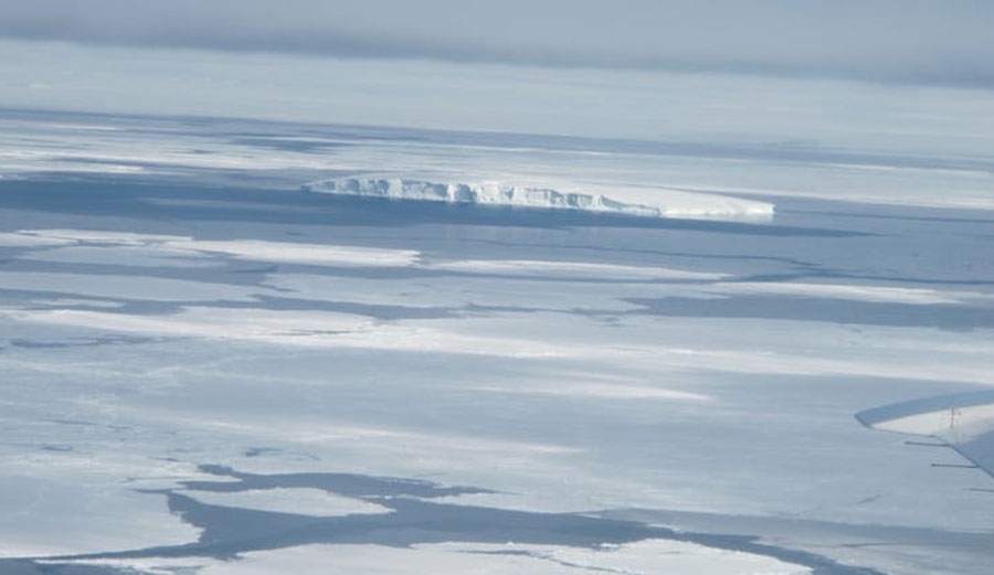 The creation of a marine protected area in the Ross Sea of Antarctica, an area of very high biodiversity, is the result of an agreement among 25 governments. Image: NASA_Ice/flickr, CC BY