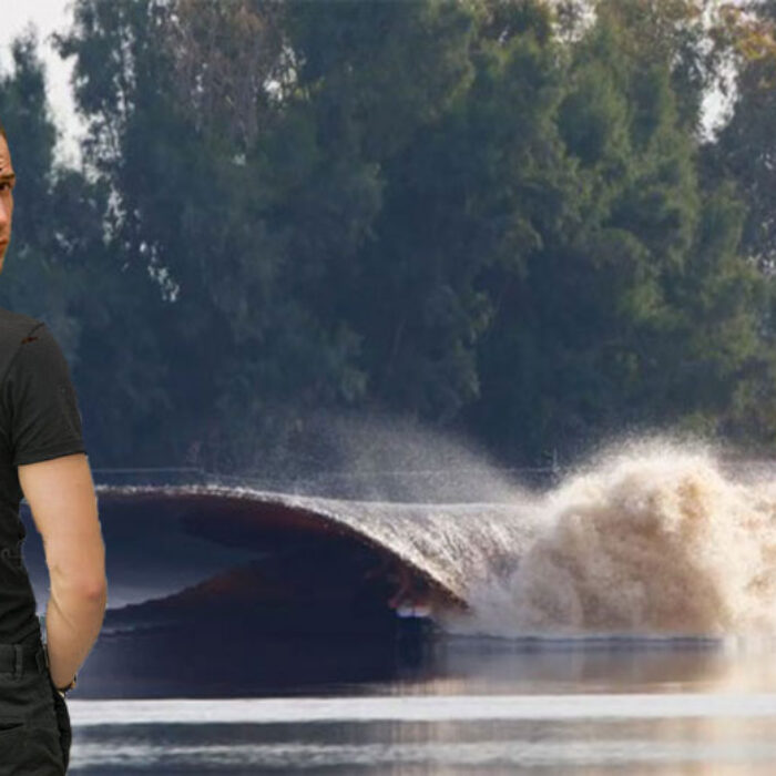 keanu reeves peeing in wave pool