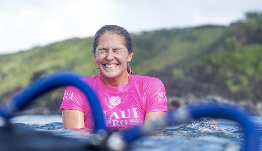 Stephanie Gilmore was all smiles when she won the 2017 Maui Pro. Depending on how she does in France, she could clinch her seventh world title there, or take the 2018 title race to Maui. Photo: Kelly Cestari/WSL