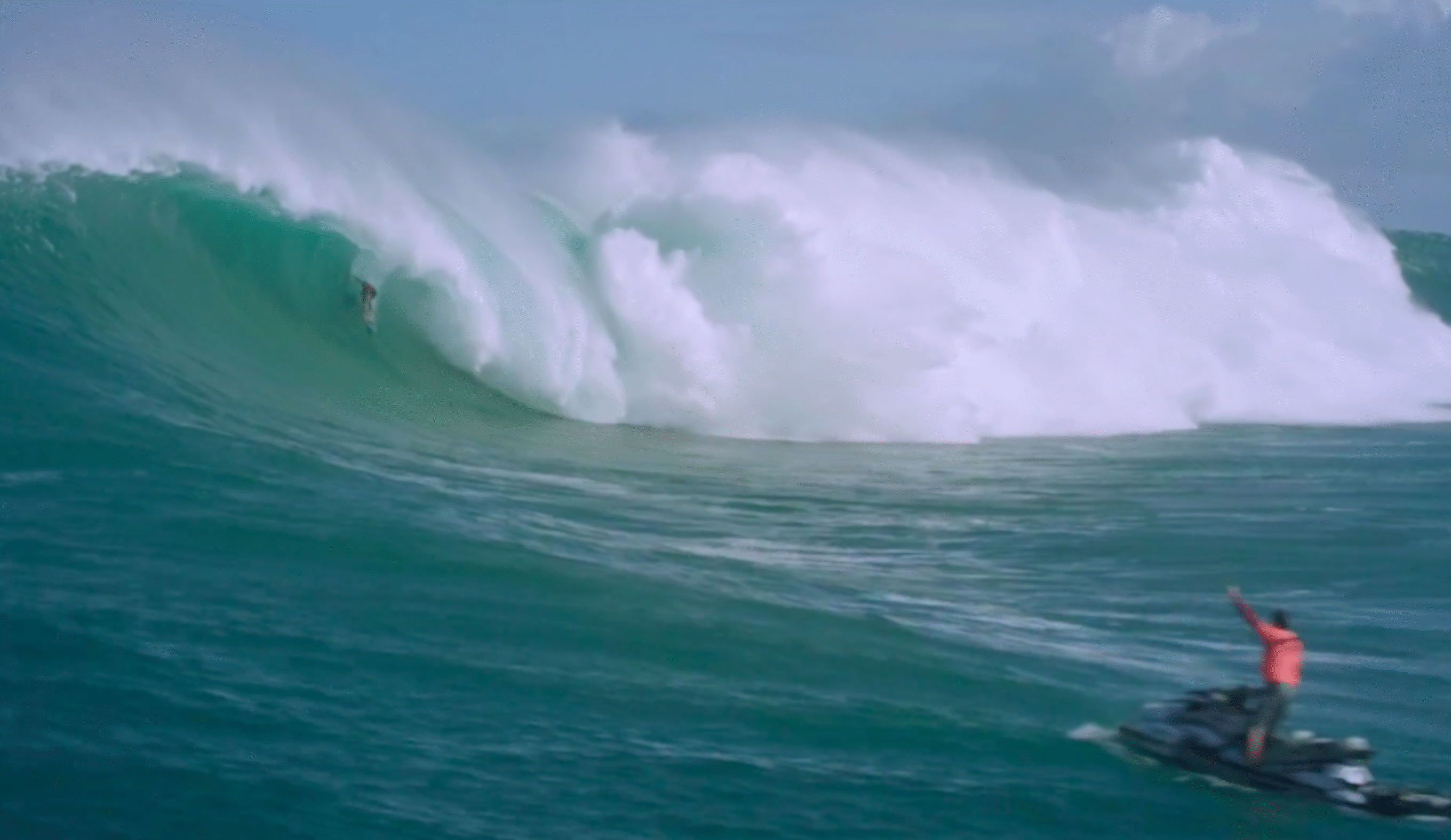 Billy Kemper fully slotted in Round 1. This is Kemper's third win at Jaws. Photo: WSL