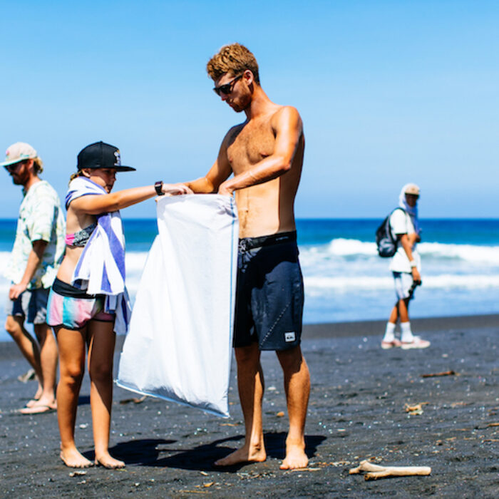 The beach cleanup after Round 3 of the Corona Bali Protected, 2018.