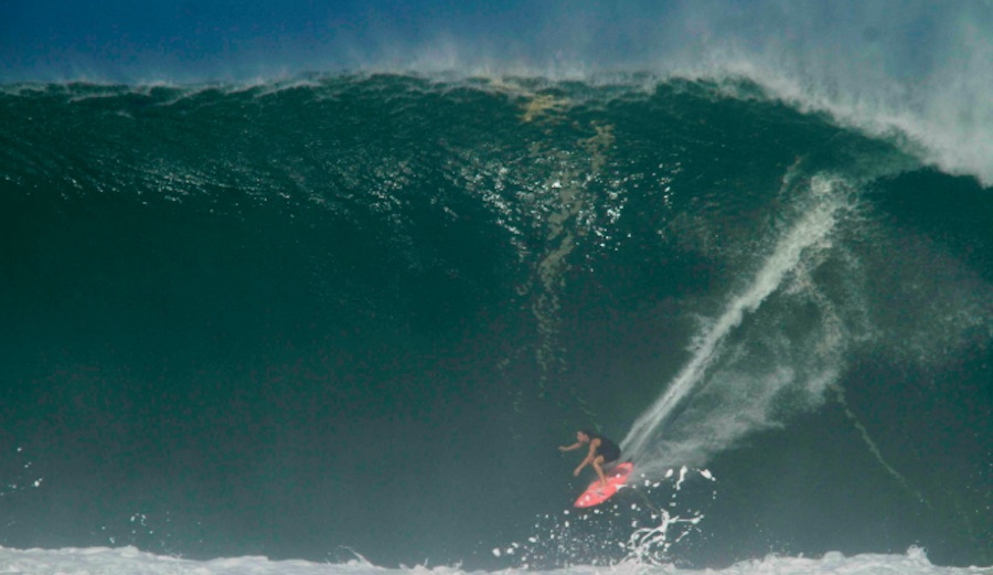 Bianca Valenti nabs a Puerto Escondido bomb.