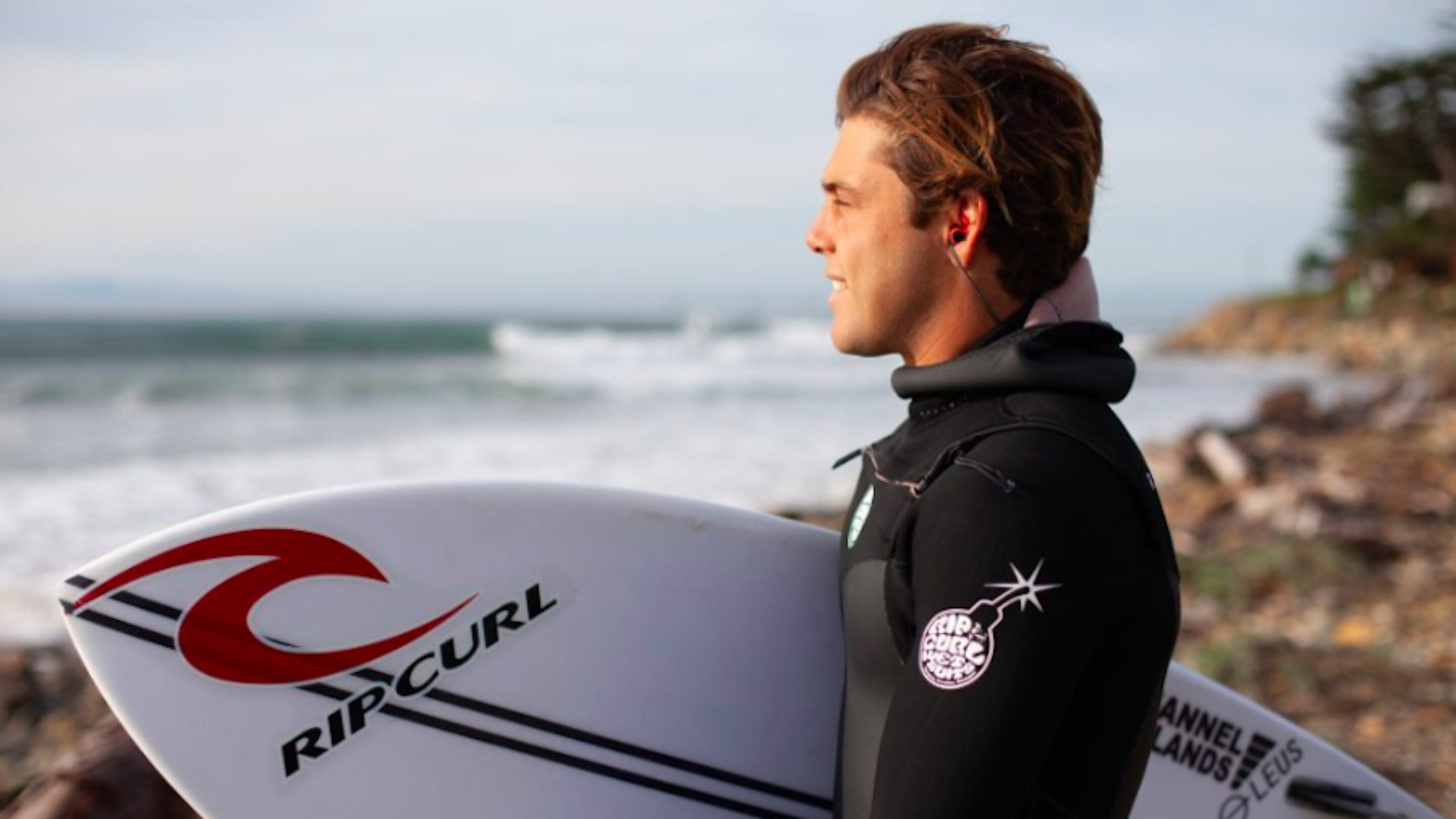 We Reviewed the Best Earplugs for Surfing