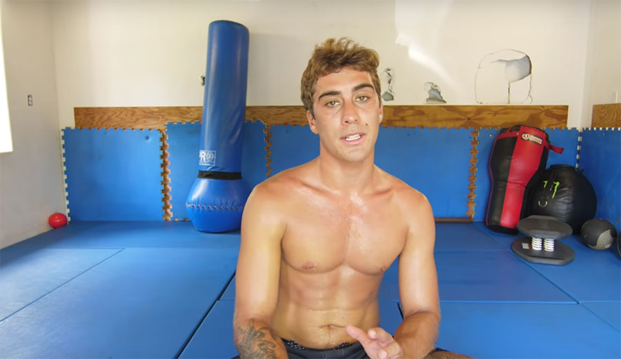 Koa Rothman Body Koa Rothman’s 15-Minute Quarantine Home Workout Routine That Will ...
