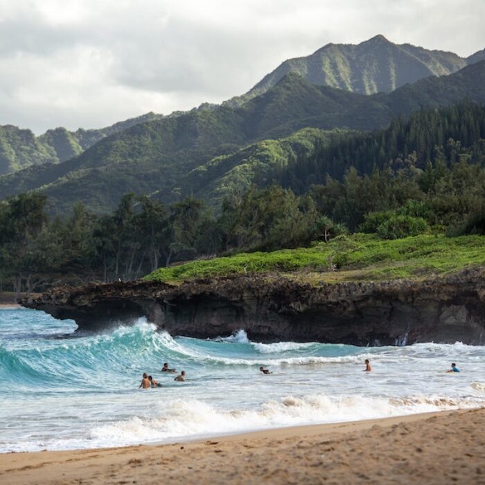 Hawaii Will Open to Tourism This Week While Struggling With Testing Plan