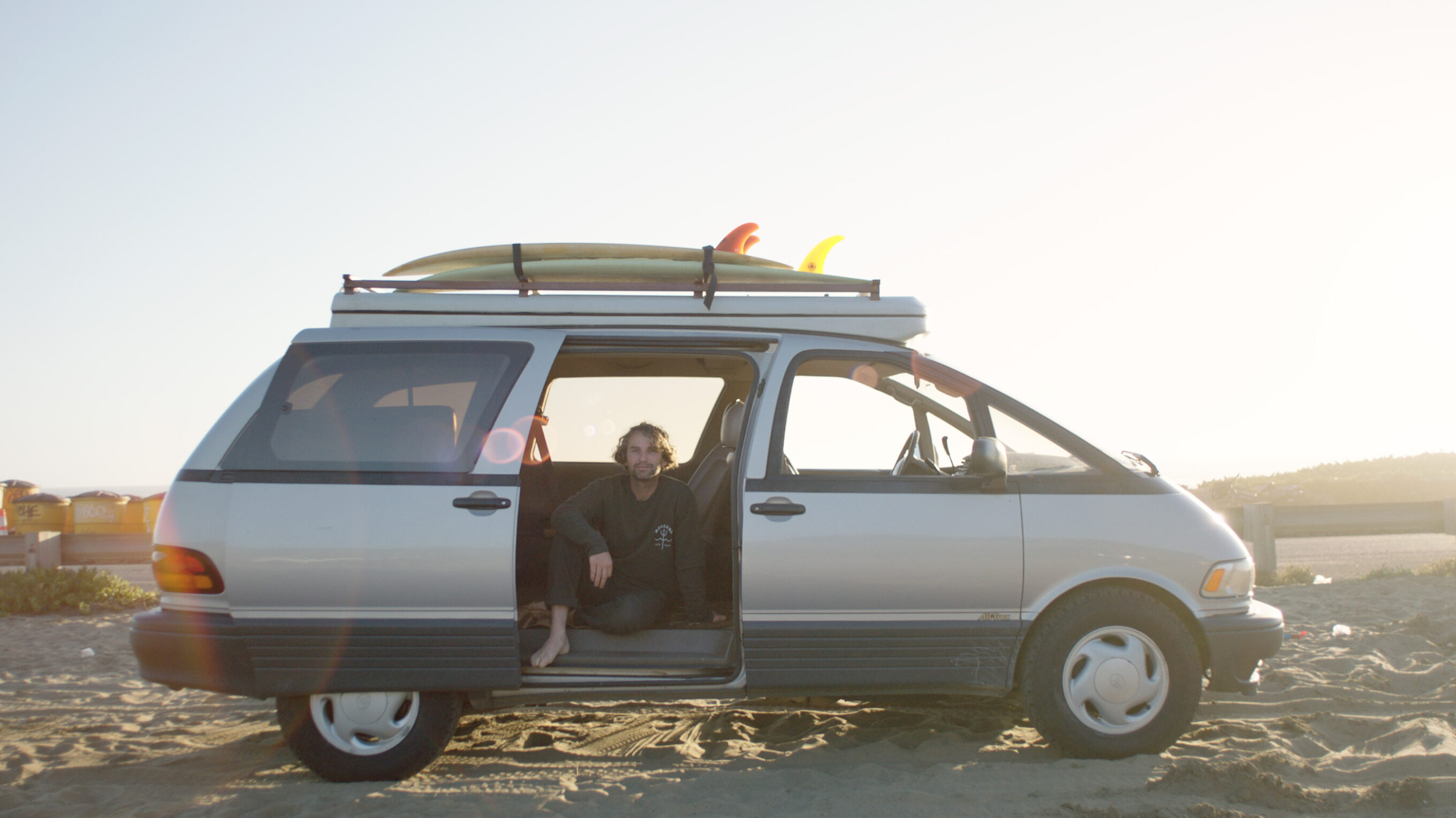 Jay Nelson Builds a Pop Top Camper on a 1994 Toyota Previa