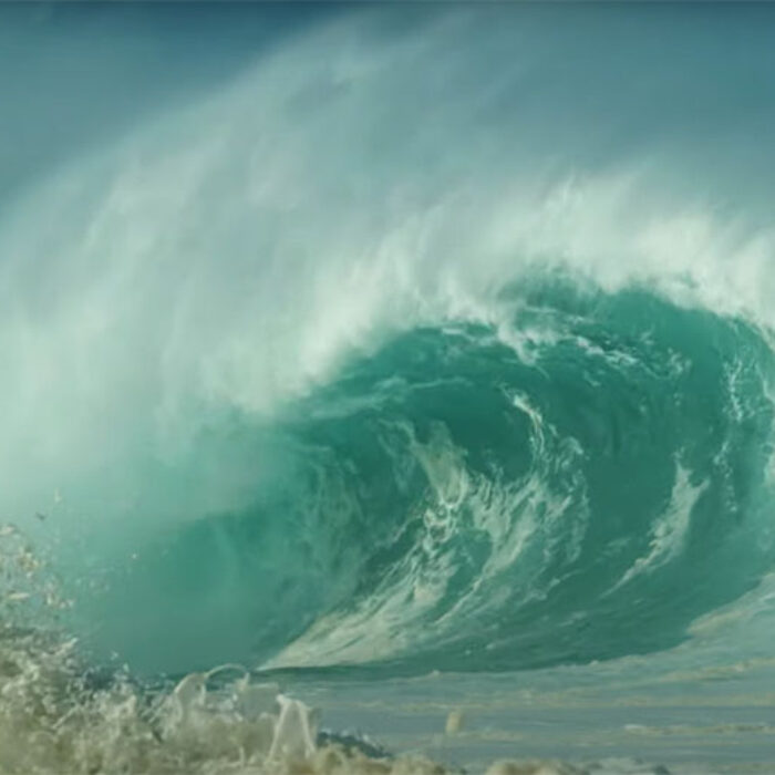Keiki beach shorebreak on Oahu North Shore