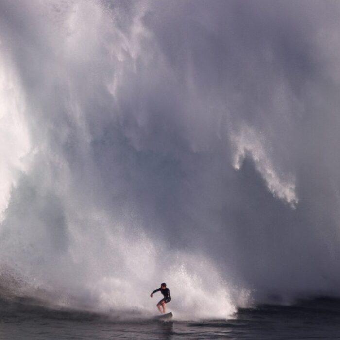 Jaws surfing