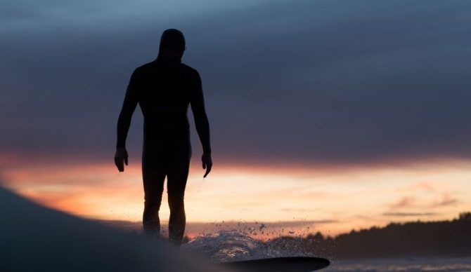 Jaimal Yogis Surfing Sillhouette Hooded Wetsuit