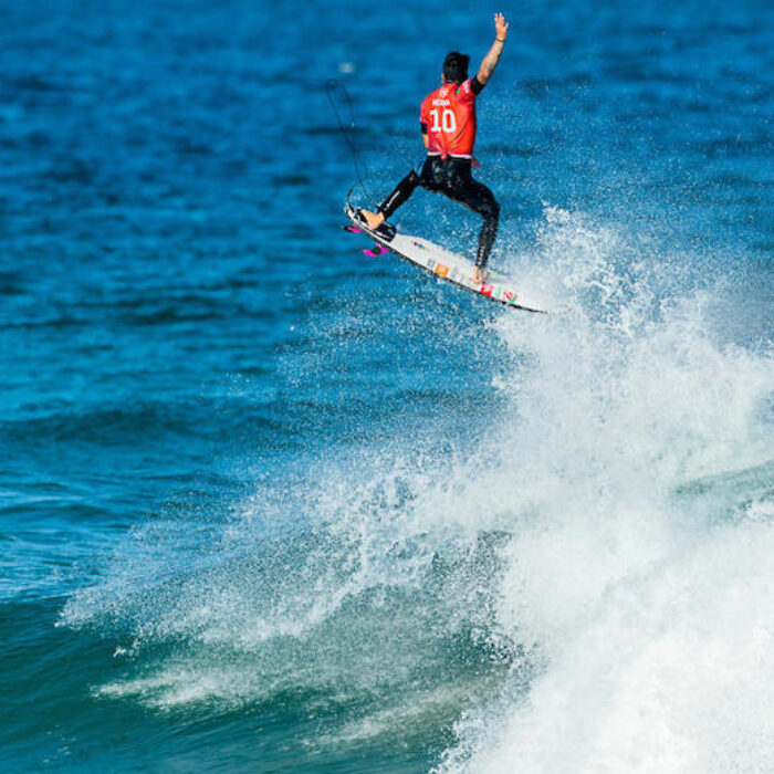 medina goes to the air at Narrabeen