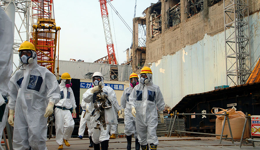 IAEA experts depart Unit 4 of TEPCO's Fukushima Daiichi Nuclear Power Station
