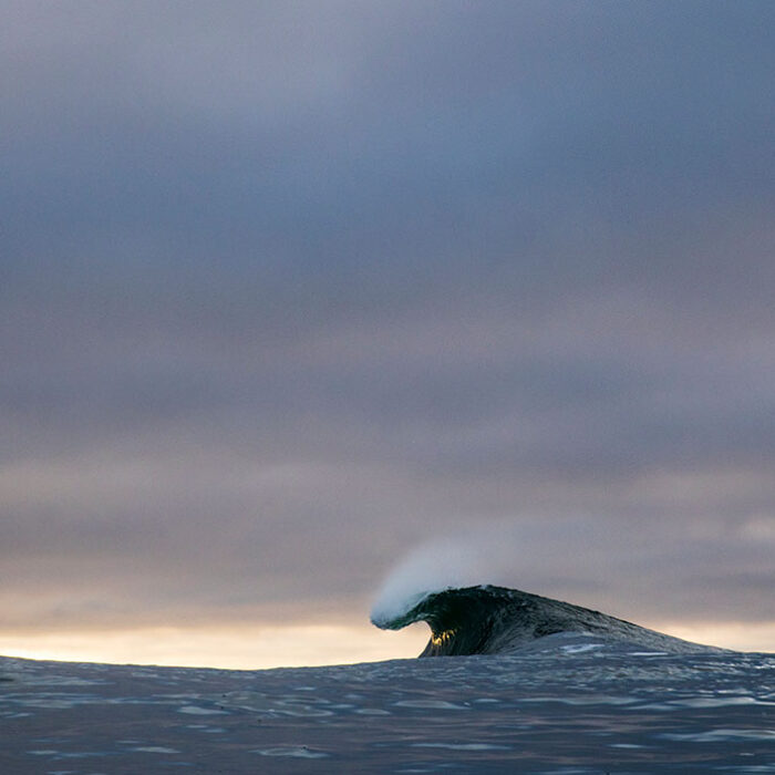 Cold water wave breaking