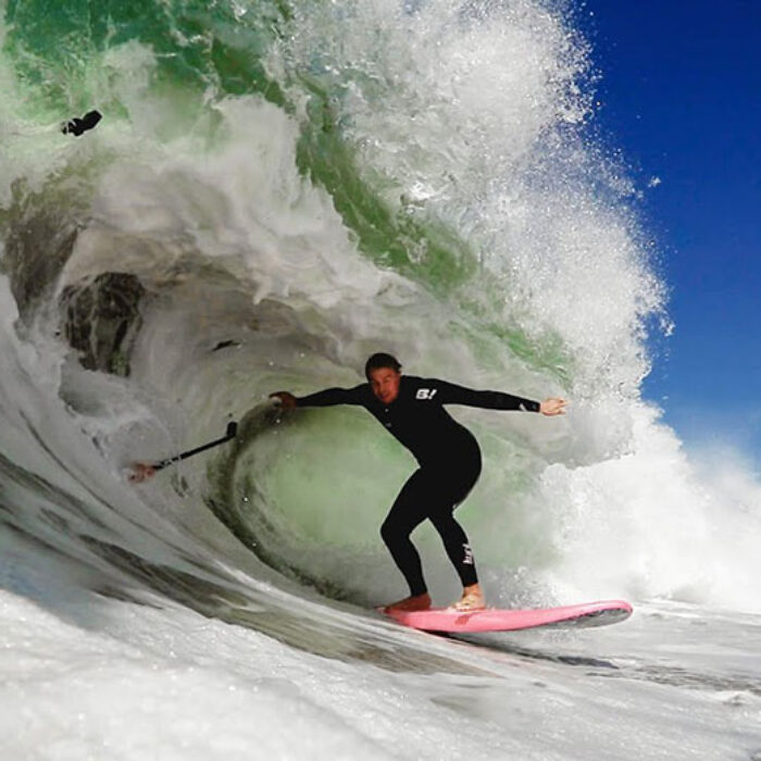 Jamie O'Brien surfing