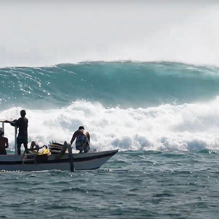 Shipwrecks, Nusa Lembongan surfing