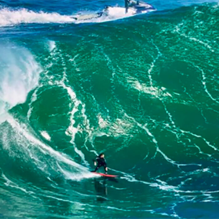 Tim Bonython Gives Us This Frightening Footage From an Australian Reef Slab