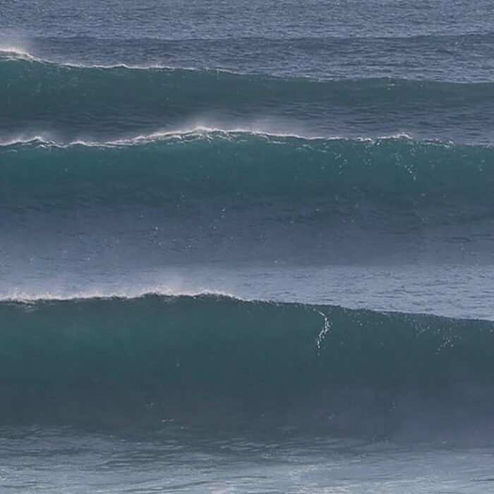 Surfing Uluwatu
