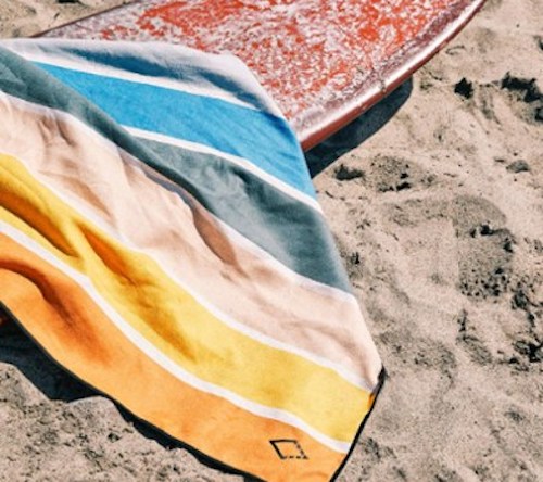 nomadix original towel lifestyle shot best beach towels