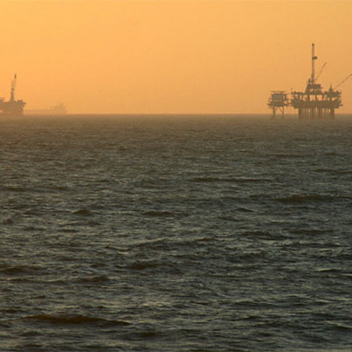 Huntington Beach oil platform