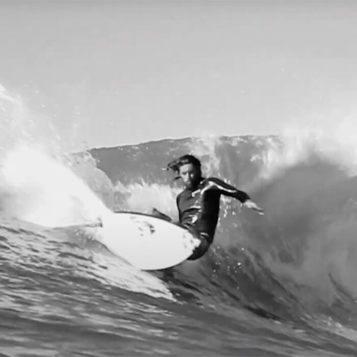 Dave Rastovich surfing