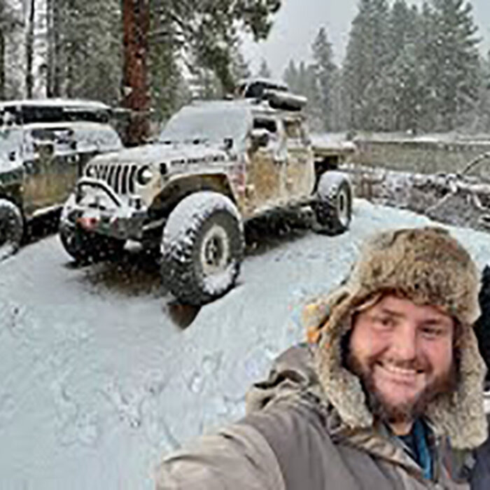 Here's How This Couple Snow Camps in Freezing Temperatures (In a Tent)