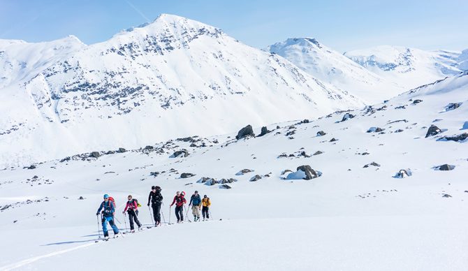 4 Pieces of Advice For Your First Big Backcountry Skiing or Riding Mission