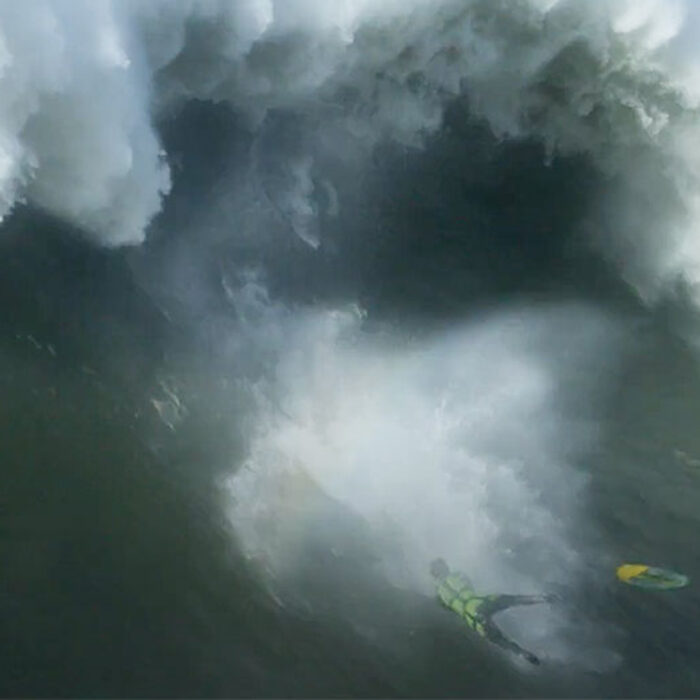 Lucas fink skimboarding Nazaré
