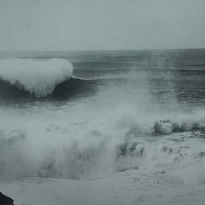 nazaré surfing