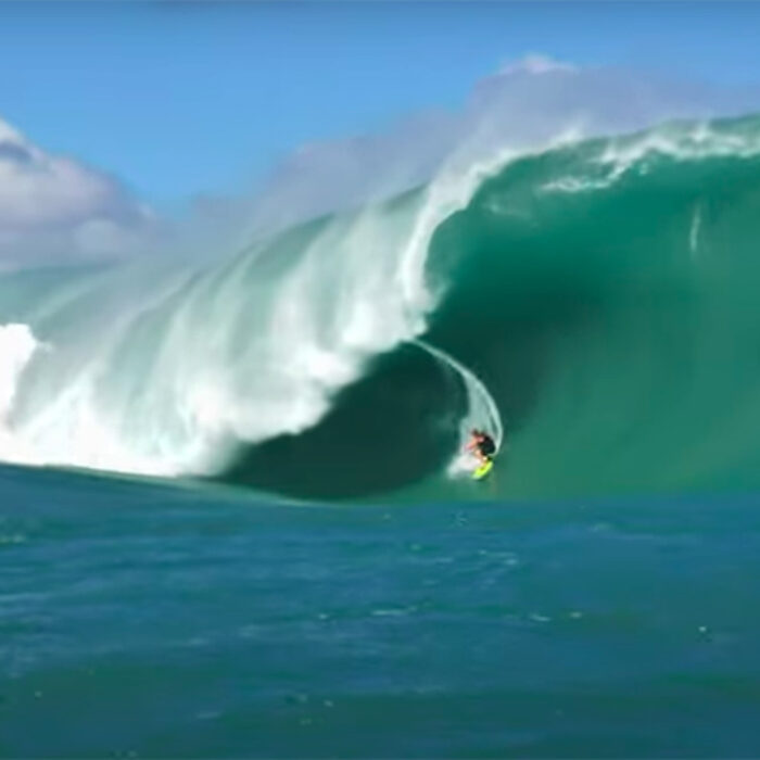 7 Minutes of Code Red Teahupo'o