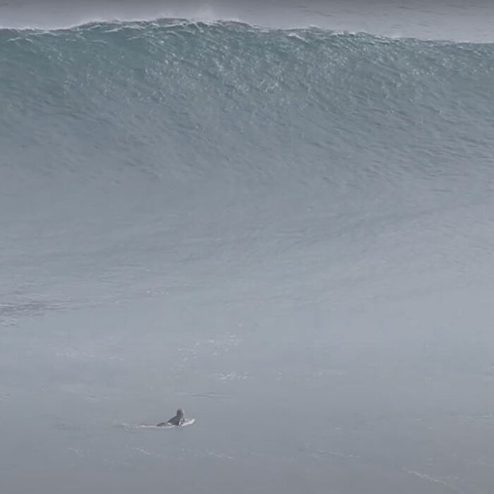 uluwatu big surfing peaks