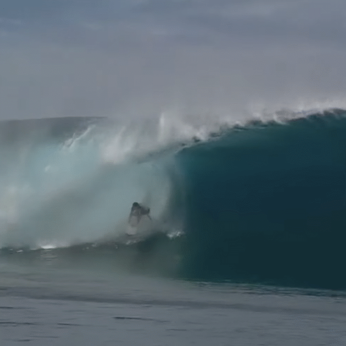Matt McGillivray on a Teahupo'o bomb