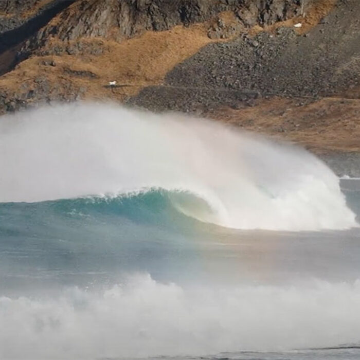 perfect waves in lofoten islands