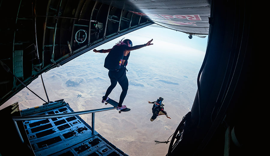 Leticia Bufoni sky grind