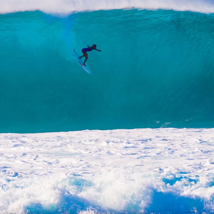 You Have to See the Bomb Moana Jones Wong Nabbed at Pipeline