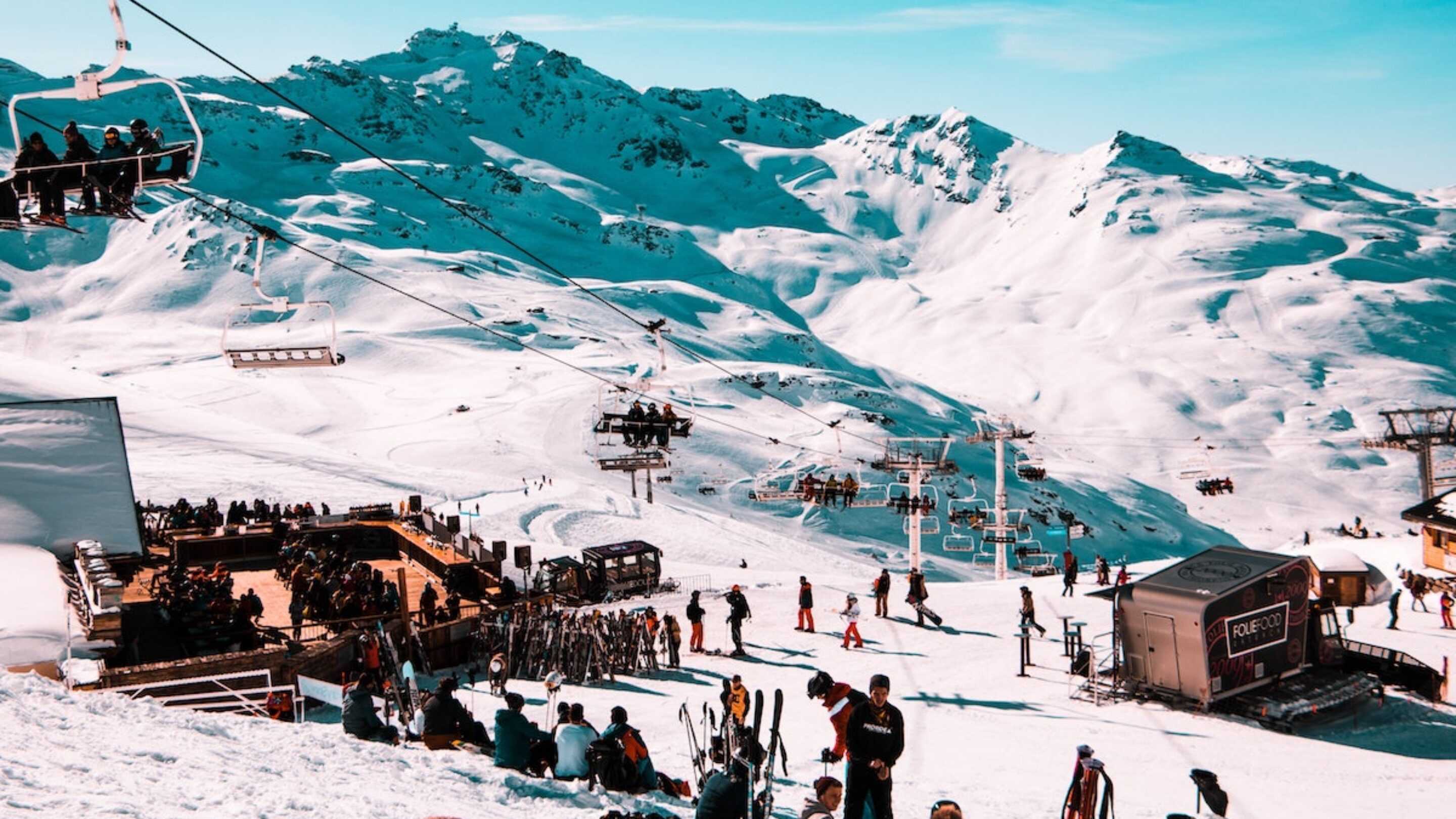 Apres Ski in the Snow