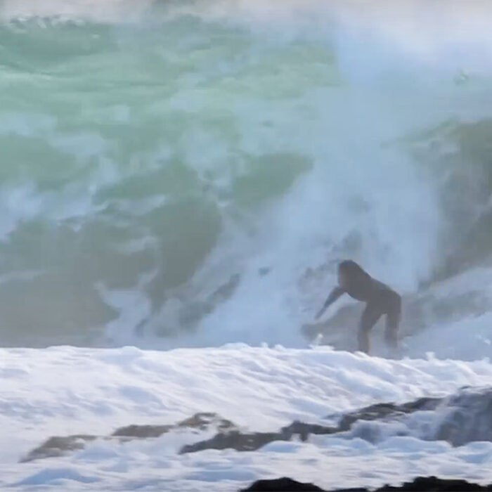 hollow wave at Snapper