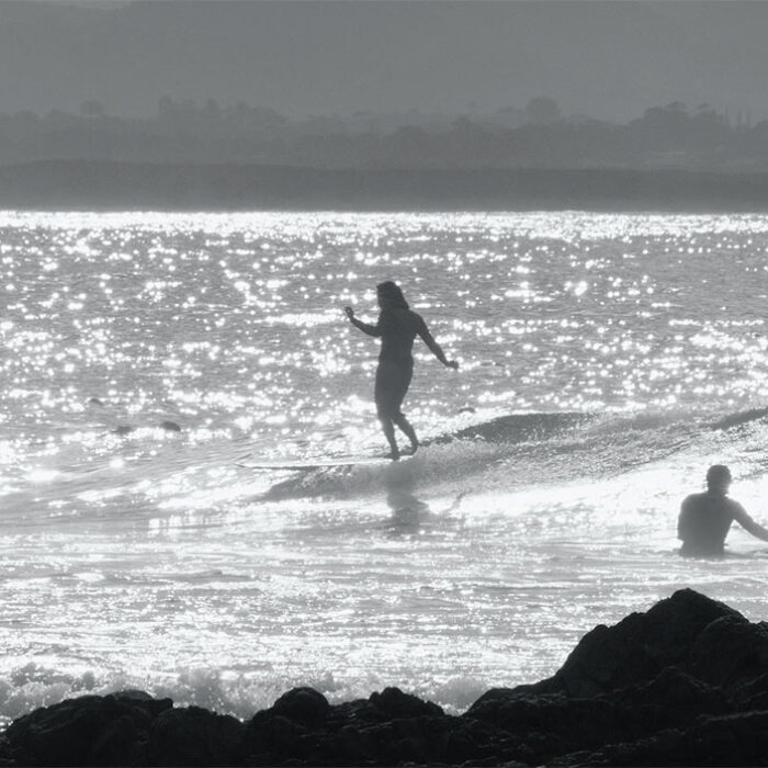leashless surfing in Byron Bay