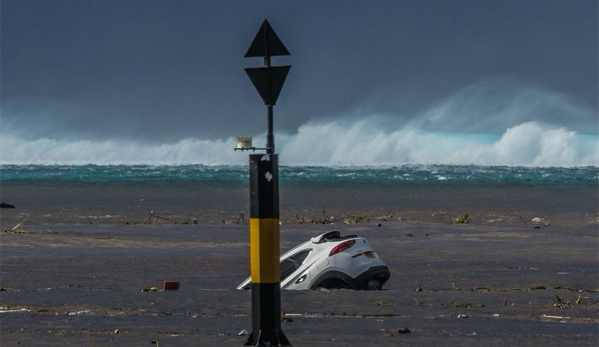 Teahupo'o Hit By Devastating Flash Flood That Pushed Cars Into the Lagoon - Vimarsana News