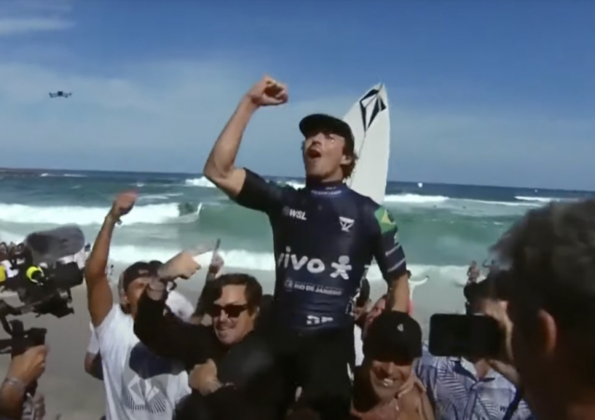The Rio Pro: Caitlin Simmers and Yago Dora Crowned Champions - Vimarsana News