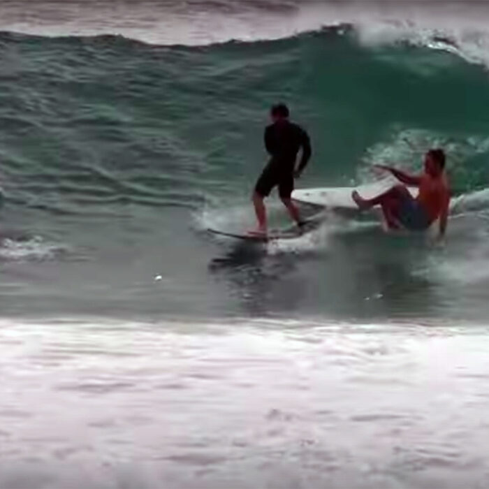 19 Minutes of Surf Rage and Good Waves at the Superbank