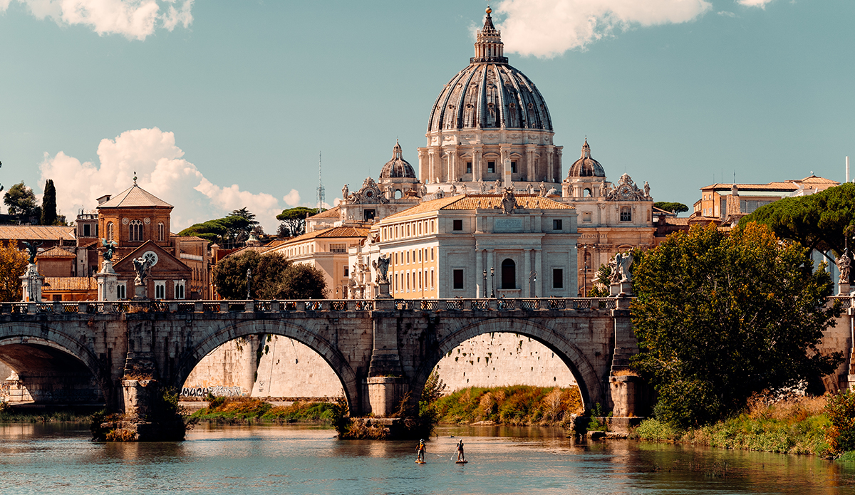 Roby D'Amico SUP'd the River Tiber Through Rome to Help Clean His Home Surf Break - Vimarsana News