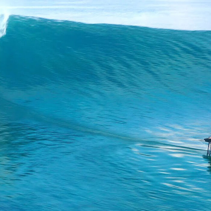 Adam Bennetts foil surfing Uluwatu
